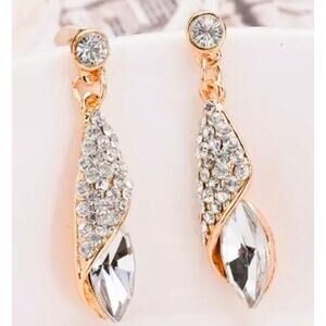 Earrings CH Vintage Jewelry Shiny Rhinestone Elegant Temperament Pendant Eardrop
